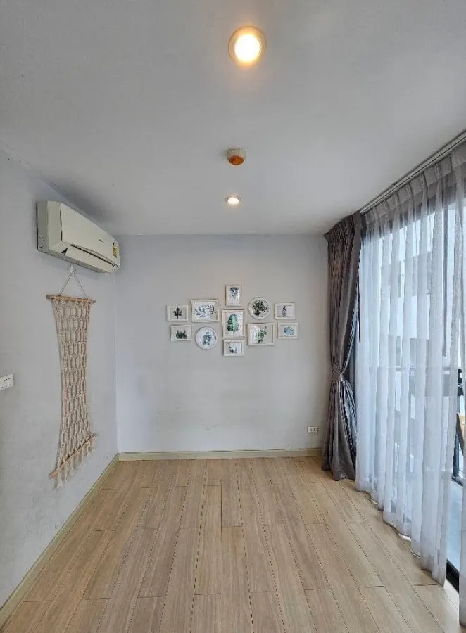 For sale, for rent, The Paint Palette Ngamwongwan, spacious room. Great usable space Hurry and reserve now.