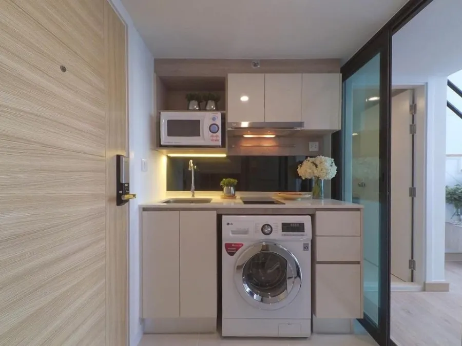 For rent: Knightsbridge Tiwanon, DUPLEX room, beautifully decorated, minimal style, very inviting, not booking is very missed.