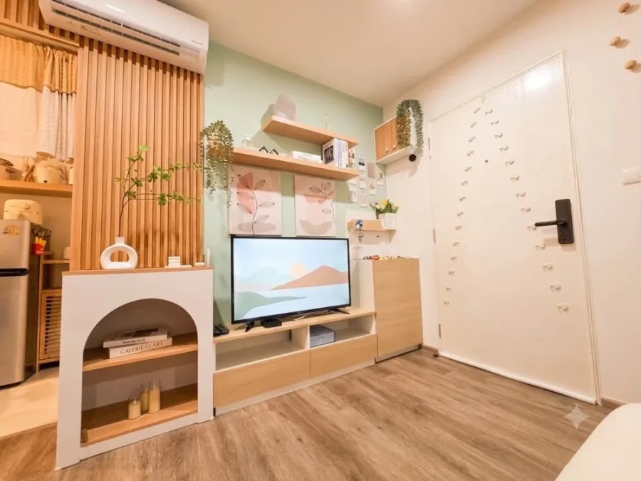 For rent: Sena Kith Srinakarin - Sridan. Beautifully decorated minimalist room with high-quality built-in furniture. Don't miss out!