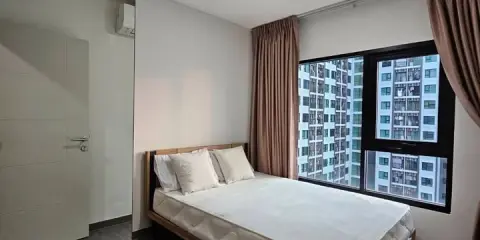 ขาย ให้เช่า Kensington Sukhumvit-Theparak ห้องริม วิวสระว่ายน้ำ ชั้น 31 บรรยากาศเงียบสงบ เหมาะกับการพักผ่อนมาก ต้องรีบจองแล้ว