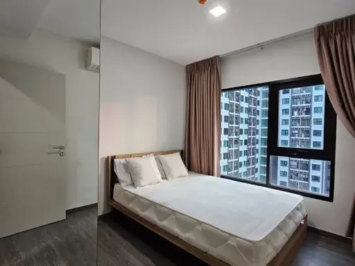 ขาย ให้เช่า Kensington Sukhumvit-Theparak ห้องริม วิวสระว่ายน้ำ ชั้น 31 บรรยากาศเงียบสงบ เหมาะกับการพักผ่อนมาก ต้องรีบจองแล้ว