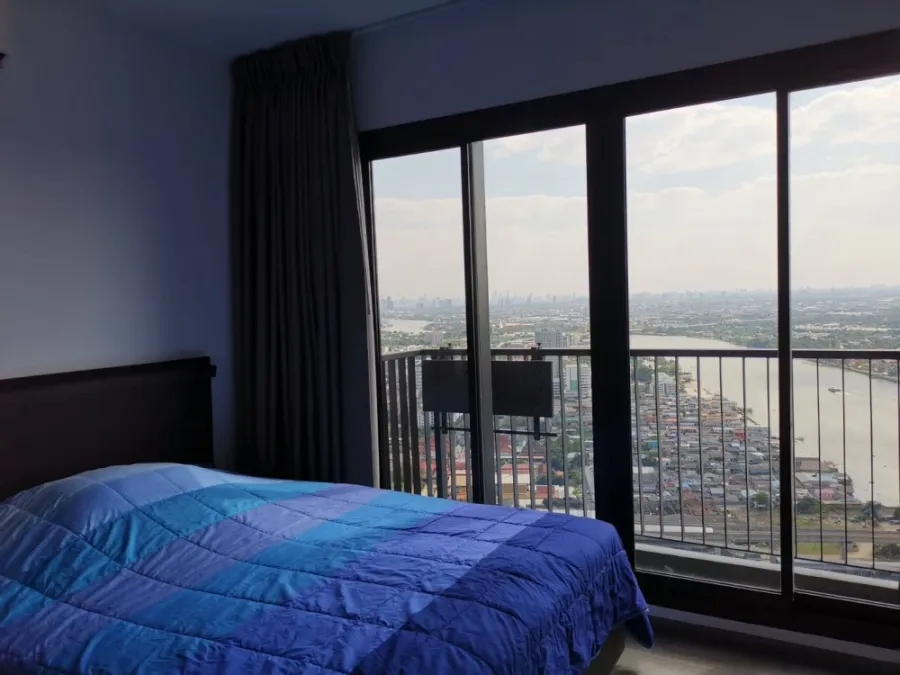 For sale or rent: The Politan Rive, 1 bedroom, 1 bathroom. Great location, beautiful unblocked view. Don't miss out!