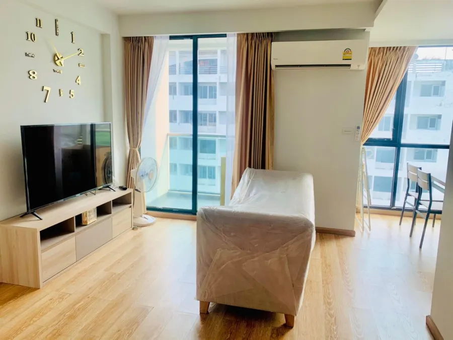 For rent เจ อาร์ วาย คอนโด พระราม 9 ห้องDuplex ชั้นสูง ห้องกว้างน่าอยู่ เฟอร์นิเจอร์ครบ พลาดไม่ได้นะ