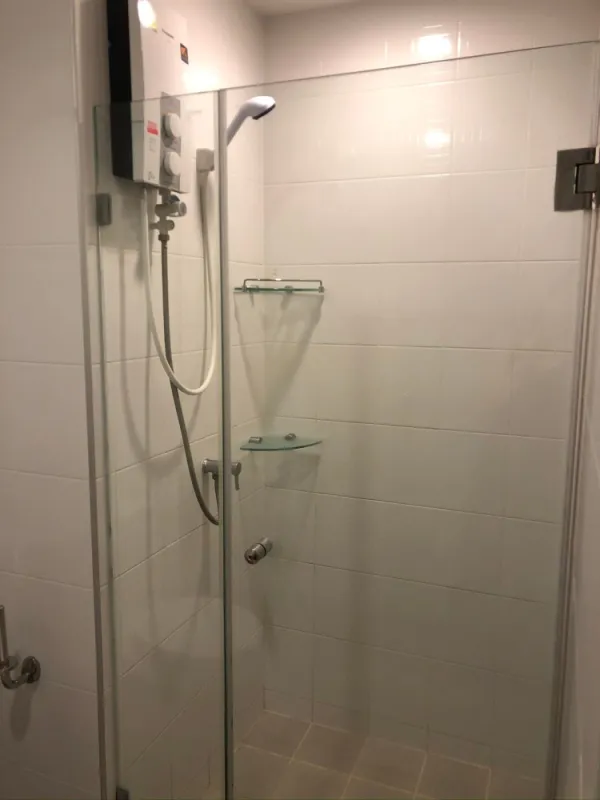 For sale Ideo wutthakat ห้องมุม วิวสระว่ายน้ำ ติอวอลเปเปอร์อย่างดี แถมราคาสุดคุ้ม รีบมาจองด่วนๆ