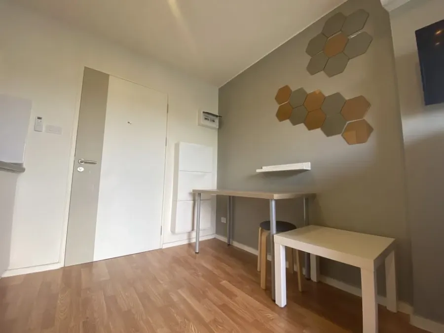 Condo for rent, Lumpini Ville Phra Nangklao-Riverview. The unit is partitioned into separate, well-defined zones. Great price! Don't miss out!