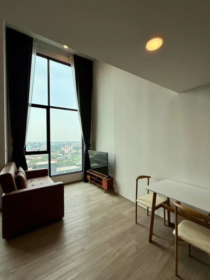 For rent: Origin Plug & play ramintra, 9th floor, with a shady garden view, comfortable to the eyes, fully furnished, ready to move in.