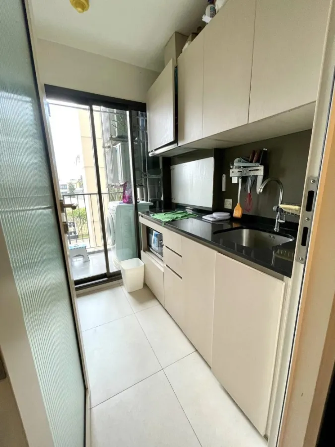 Chambers Cher Condo for sale, Ratchada-Ramintra, ready to move in, built-in furniture, if you miss it you will regret it.