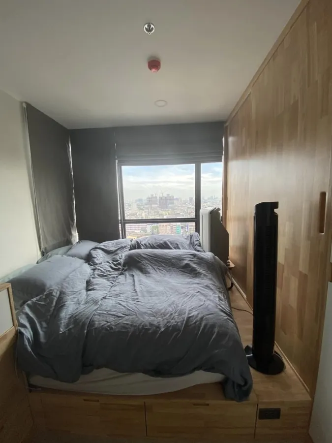 For rent, The Tree Charansanitwong 30, 17th floor, high floor, good view, say that it's very nice to live in. Book now, don't miss it.