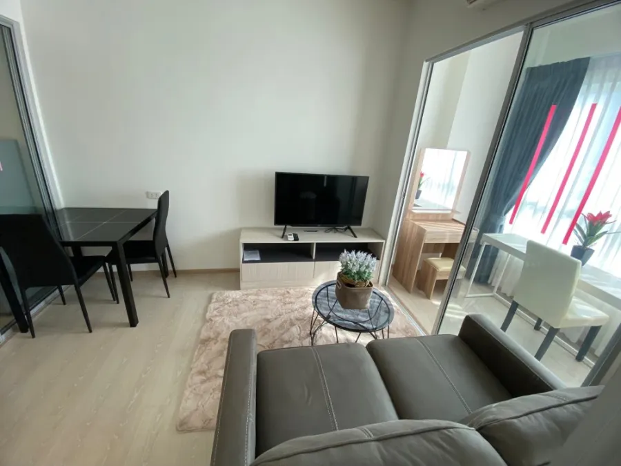 Urgent for rent !! Condo Niche Mono Sukhumvit - Puchao, beautiful room, good location, full furniture And electrical appliances Can carry the bag and move in !!