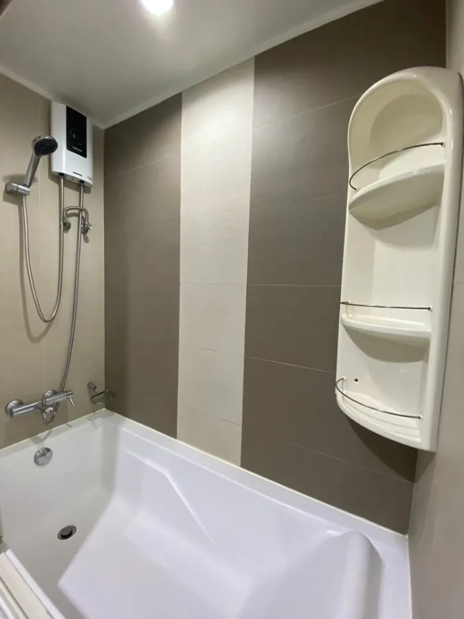 Condo for rent, Lumpini Suite Pinklao, 21st floor, water park view, fully furnished, ready to move in. You must not miss it.