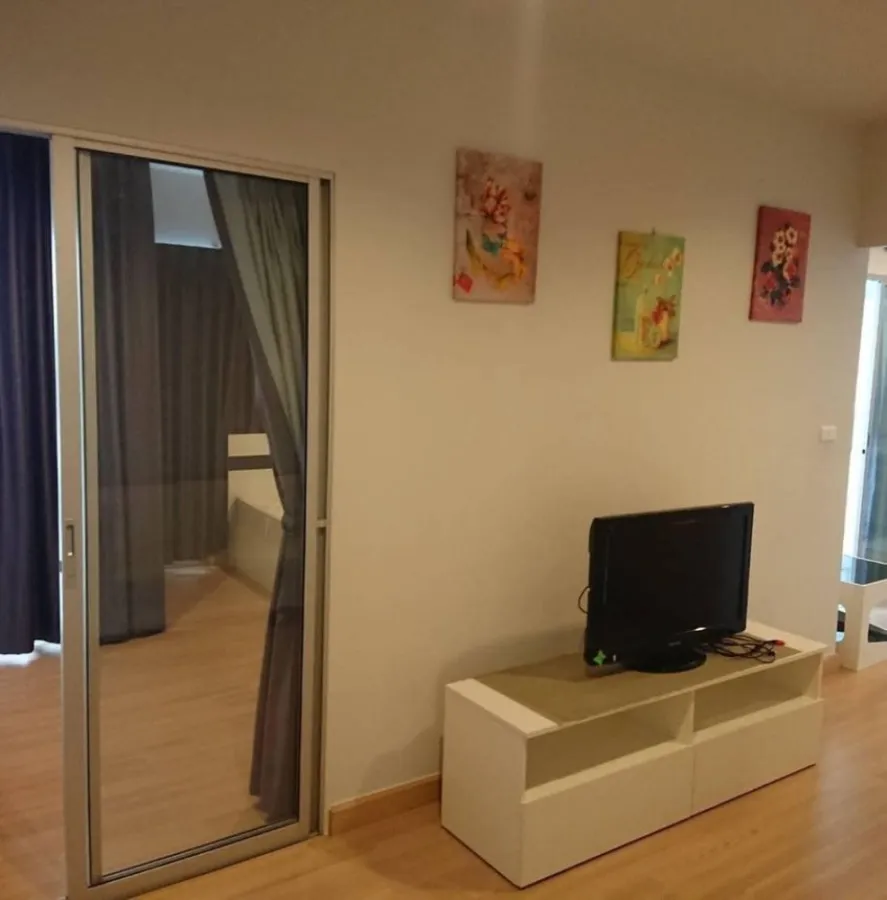 Condo for sale, The Kith Chaengwattana, 4th floor, 2 bedrooms, very wide angle room. very private Don't miss it. Hurry up to reserve.