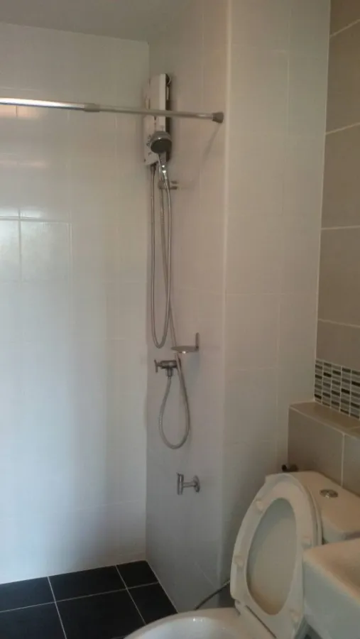 For rent urgently!! D Condo Sukhumvit 109, Rim room, good location, convenient transportation, don't hesitate, book now!!