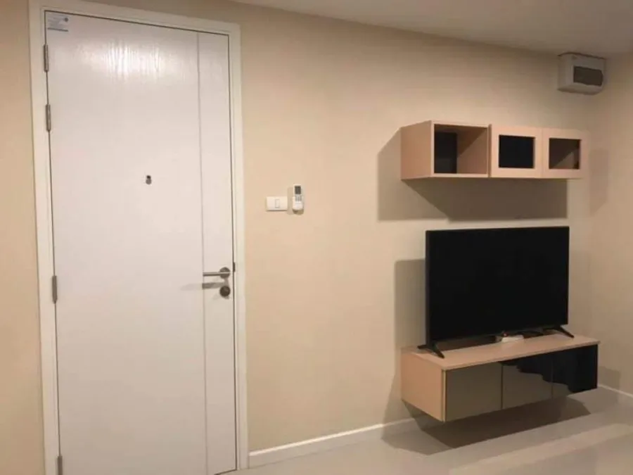 For rent / sale JW Condo @ Don Mueang, 3rd floor, beautiful room, new, excellent condition, book now, don't miss it.