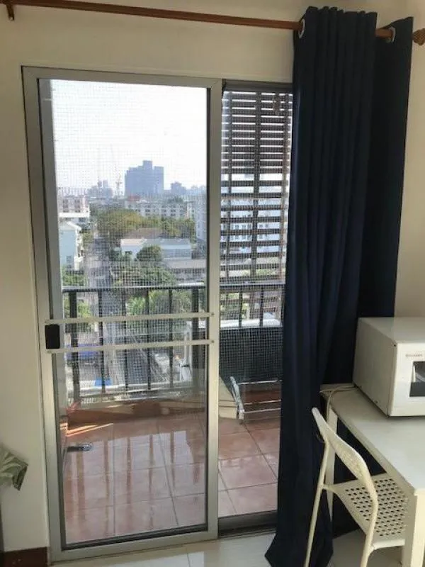 Condo for rent, Regent Home 4, Sukhumvit 85, corner room, good view.