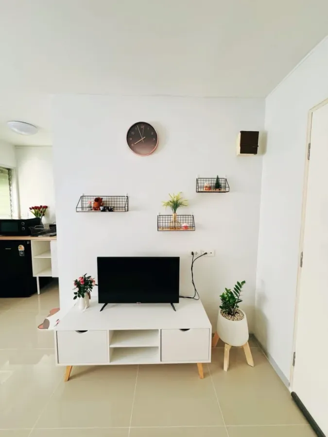 For rent: Lumpini Condo Town, Chonburi - Sukhumvit, 4th floor, fully furnished, nice to live in. If interested, hurry and book now. Don't miss out. Ur