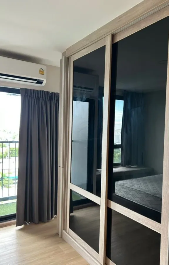 ให้เช่า The Indeed Condo Amata ห้องมุมให้ความเป็นส่วนตัว เฟอร์นิเจอร์บิวท์อินอย่างดี ไม่จองไหวหรอ