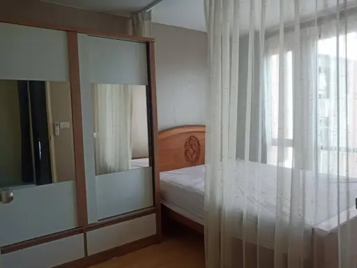 ขาย เช่า คอนโด LIB CONDO รามคำแหง 43/1 ห้องแบ่งโซนห้องนอน ห้องนั่งเล่น ห้องครัว ระเบียง และห้องน้ำ