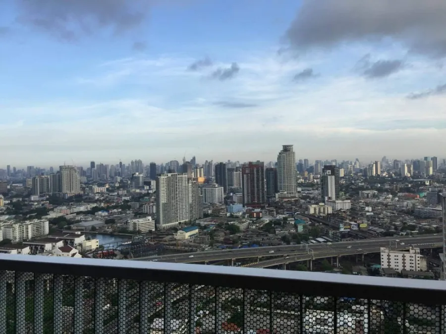 Condo for rent, Rhythm Sukhumvit 50, ready to move in immediately. furnished room You can carry your bag and move in.