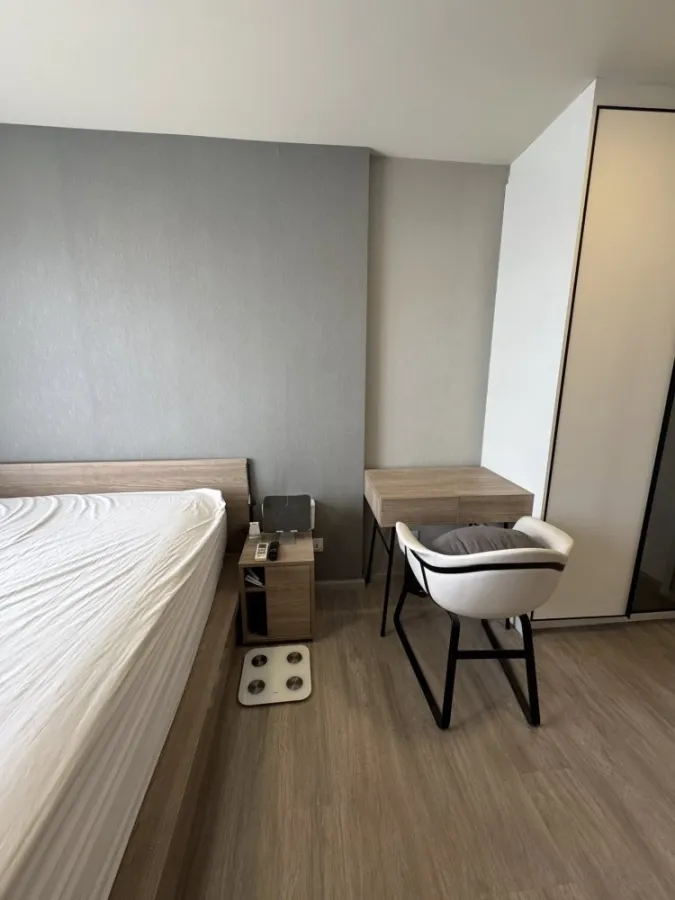 Selling Maestro 03 Ratchada - Rama 9. A comfortable unit with complete amenities. Located on a low floor with well-defined rooms. Book now, don't miss