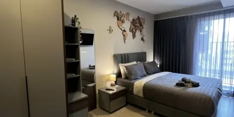 For rent Quintara Phume Sukhumvit 39 ห้องพร้อมอยู่ เฟอร์ เครื่องใช้ไฟฟ้าครบ ลากกระเป๋าเข้าอยู่ได้เลย