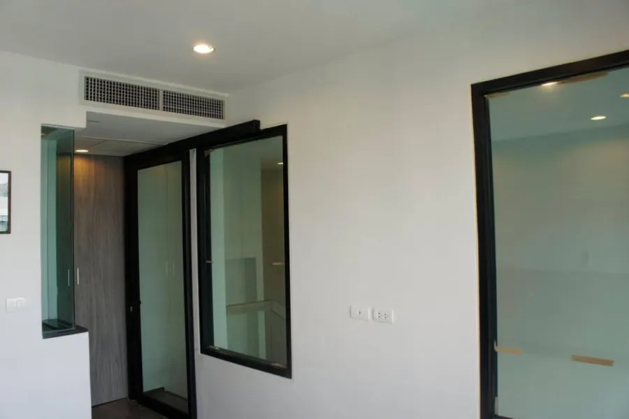 ขาย/ให้เช่า คอนโด เซล รัตนาธิเบศร์ ห้อง Duplex ตกแต่งเรียบหรู น่าอยู่สุดๆ เฟอร์นิเจอร์อย่างดี จองเลย