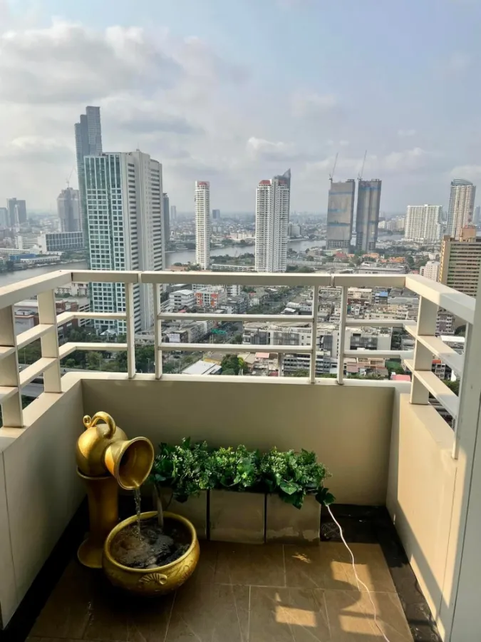 ให้เช่า The LightH สาธร-เจริญนคร ส่วนตัวมาก ชั้นเดียวกับ Penthouse ตกแต่งครบ พร้อมเข้าอยู่ จองด่วน