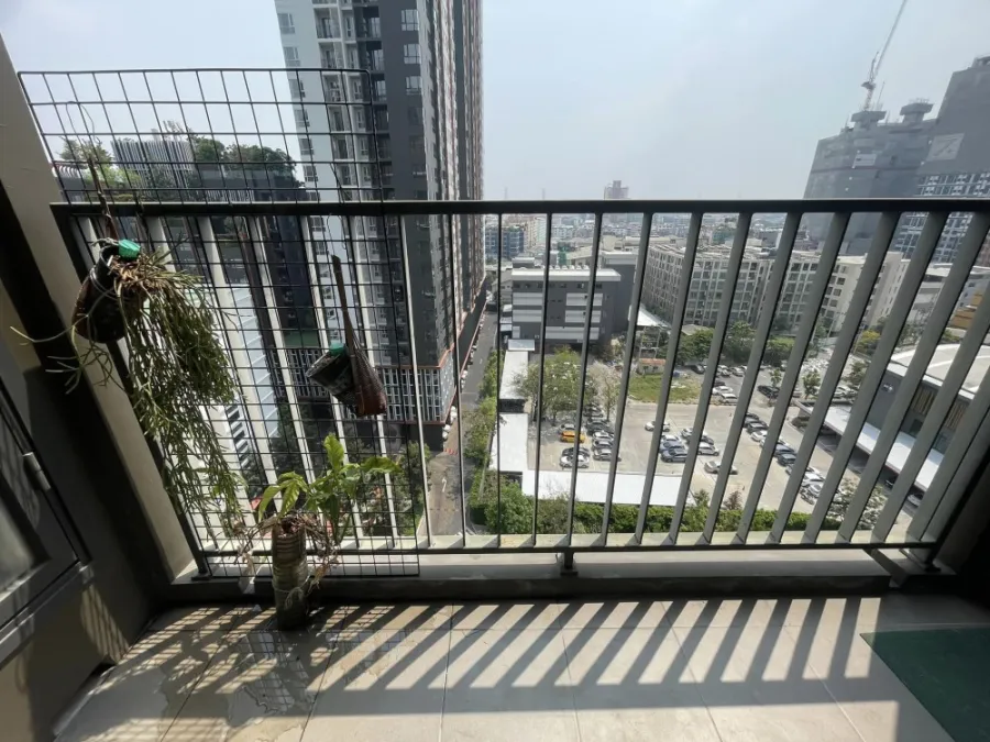 Condo for sale, Centric Ratchada-Huay Kwang, 1 bedroom, 1 bathroom, fully furnished, high view, book now.