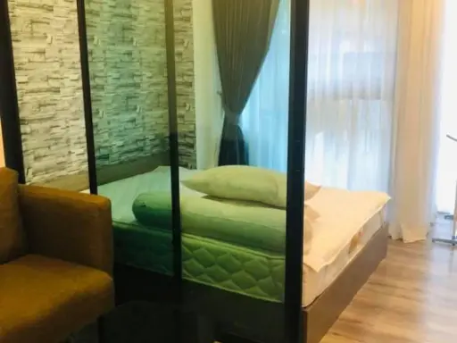 ขาย คอนโดบราวน์ รัชดา 32 ห้องตกแต่งหน้าอยู่ เฟอร์นิเจอร์เครื่องใช้ไฟฟ้าครบครัน จองก่อนได้ก่อนจร้า