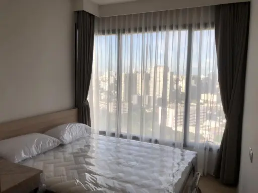 Condo for rent near BTS, MRT, suitable for people who go to work by train, only 350 m. Very convenient, must be at M Jatujak.