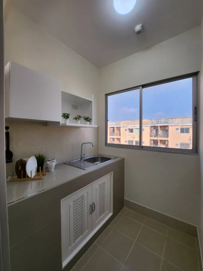 For sale: Supalai City Home Srinakarin, minimalist decorated room, minimalist style, complete set of furniture. Don't postpone past booking.