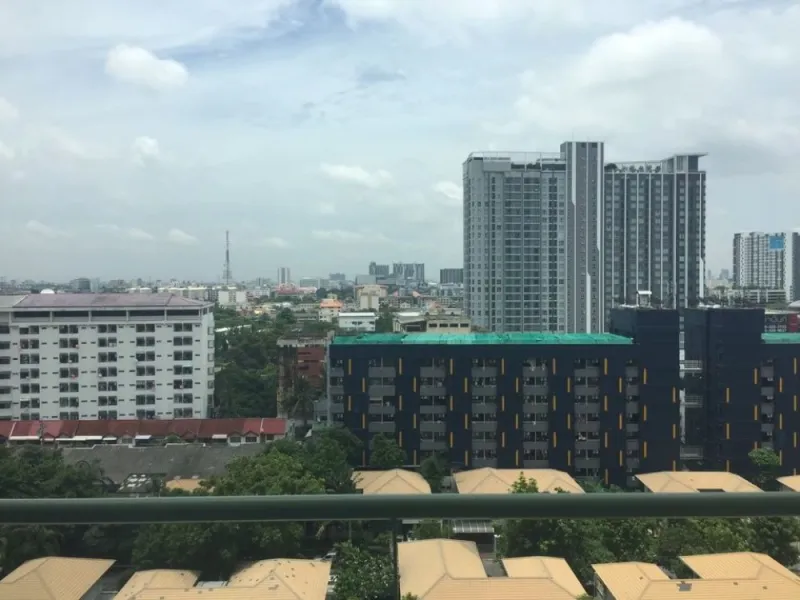 ขาย คอนโด ลุมพินี พาร์ค รัตนาธิเบศร์ – งามวงศ์วาน ห้องมุม ขนาดใหญ่กว่าห้องอื่น เฟอร์ใหม่ครบครัน
