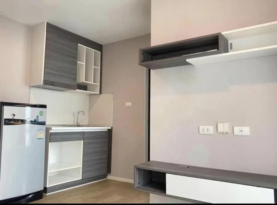 ขาย Rill condo รังสิต 1 ห้องนอน 1 ห้องน้ำ พร้อมเข้าอยู่ทันที เฟอร์นิเจอร์ครบ อย่าพลาดเลย