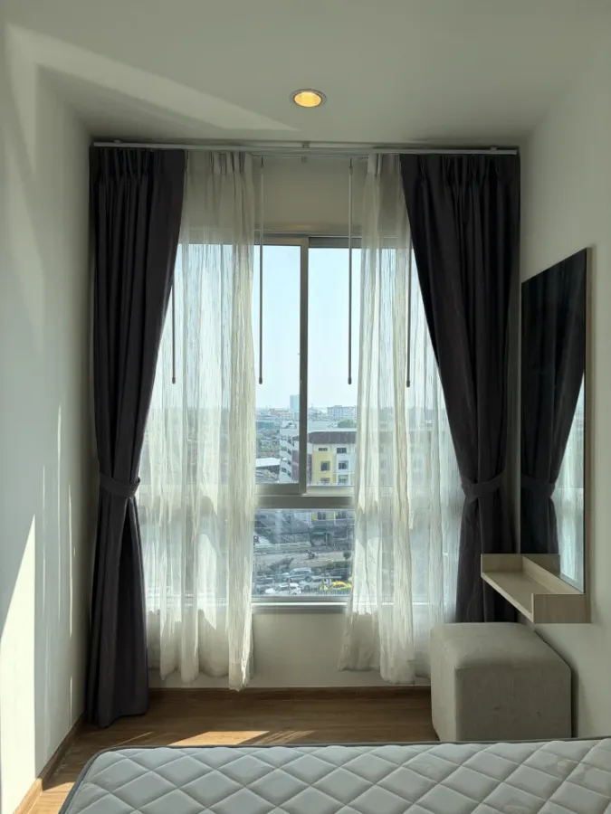 For rent: The Prodigy Phetkasem 62, corner unit, private layout, 8th floor, unobstructed city view, bright and airy, no buildings blocking the view, g