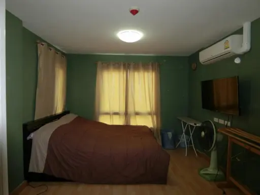Condo for rent, Incio Serithai, corner room, near the intersection, convenient to travel, do not miss