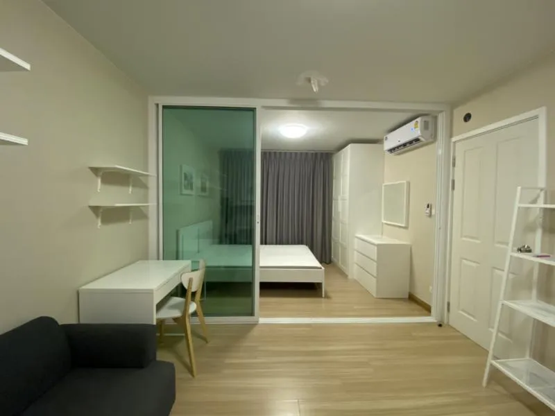 Wow, very nice room. Sale Plum Condo Phaholyothin 89, well decorated. full furniture Good room like this. Hurry up.