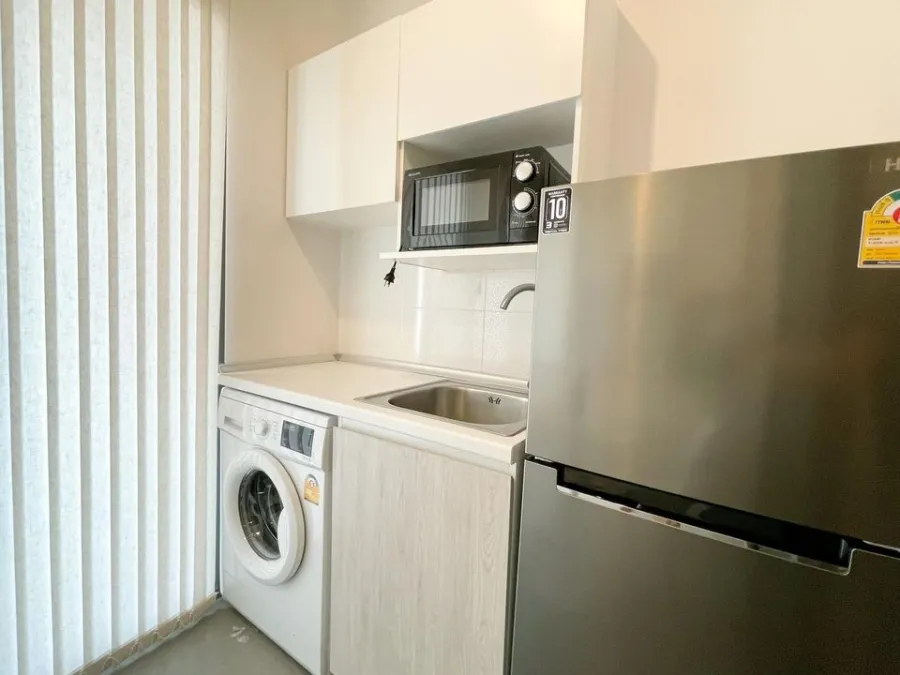 For rent, Metro Sky Prachachuen, white tone room, clean, eye-catching price, comes with complete facilities, book now.