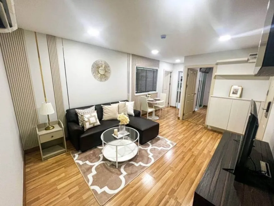 For rent, The One Plus Srinakarin, fully furnished with a whole set of furniture and complete sets of electrical appliances. If interested, book now.