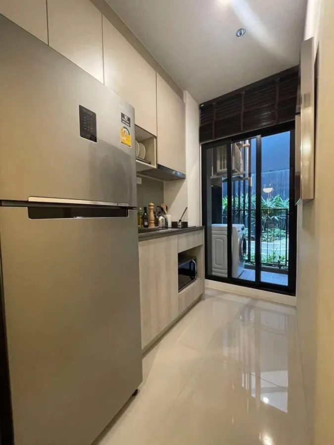 Down payment sale for IDEO Ramkhamhaeng - Lam Sali Station. Beautiful corner room, not hot from the sun, good breeze, open view, no buildings blocking