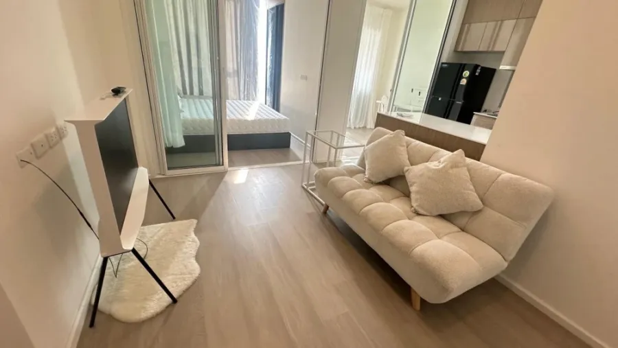 ให้เช่า De Lapis Charan 81 ห้องชั้นสูง ลมโกรกดีเวอร์ Facility ครบครัน สนใจจองเลยจ้า