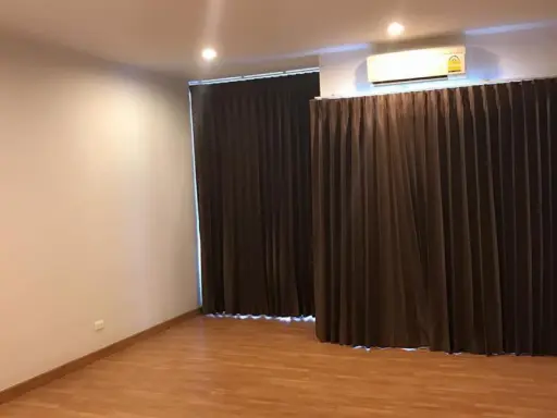 New condo for sale, Bangkok Horizon (P.48), very big room, let me tell you. If interested, come to reserve it. Hurry up to be the owner immediately. images
