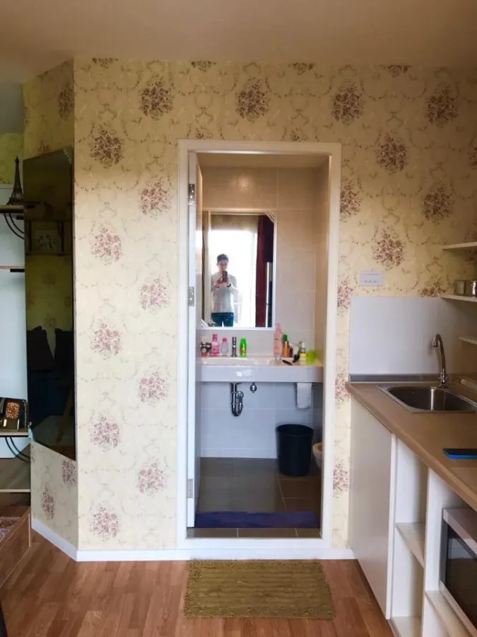 For rent: Lumpini Ville Ratchapruek-Bang Waek, swimming pool view, beautiful room, quiet condo, wallpapered throughout the room. Reserve now!