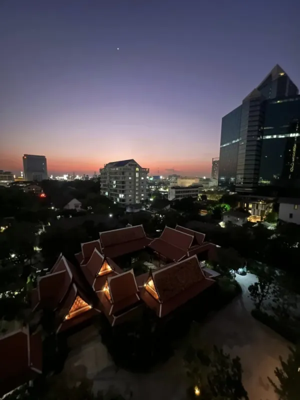 ขาย ให้เช่า Lyss Ratchayothin ห้องมุม เฟอร์ครบ สิ่งอำนวยความสะดวกครบ ราคาดี รีบจองเลย
