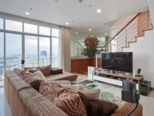 Condo for sale, The Complete Ratchaprarop, luxury looking room, fully furnished, beautiful view, book now.