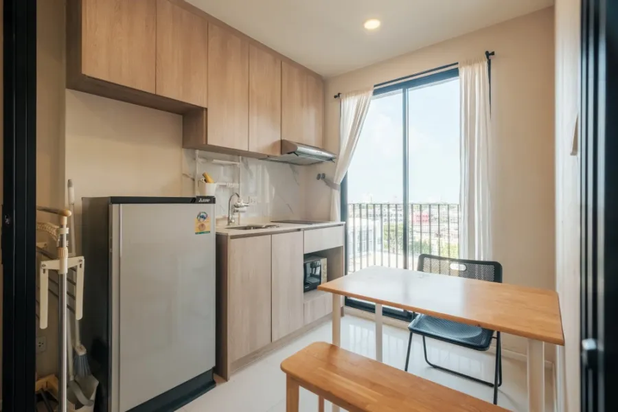 For sale: IKON Sukhumvit 77, 8th floor, fully furnished, nice to live in, hurry and reserve now, urgently.