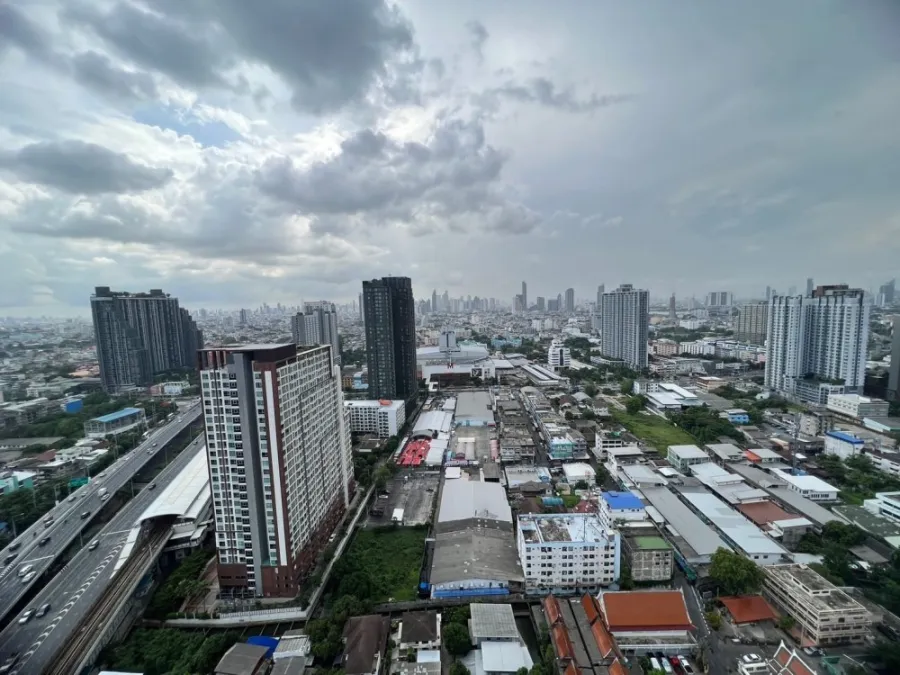Condo for rent, Altitude Unicorn Sathorn - Tha Phra, 24th floor, high view, comes with a great price, you must not miss it.