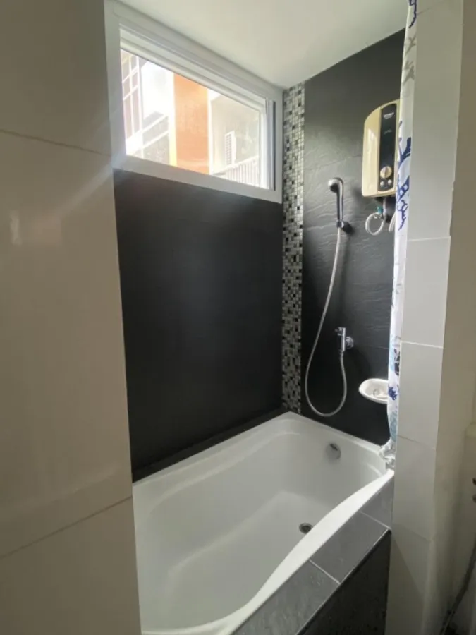 For sale, for rent!! D 65 Condominium, beautiful room, modern decoration. Fully furnished, ready to move in. Don't miss it!!