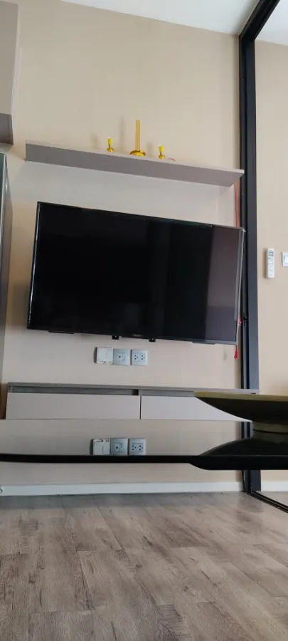 ขาย บราวน์ คอนโด รัชดา 32 ชั้น 6 ตกแต่งสไตล์ Modern Loft พร้อมอยู่ อย่ารอช้า!!