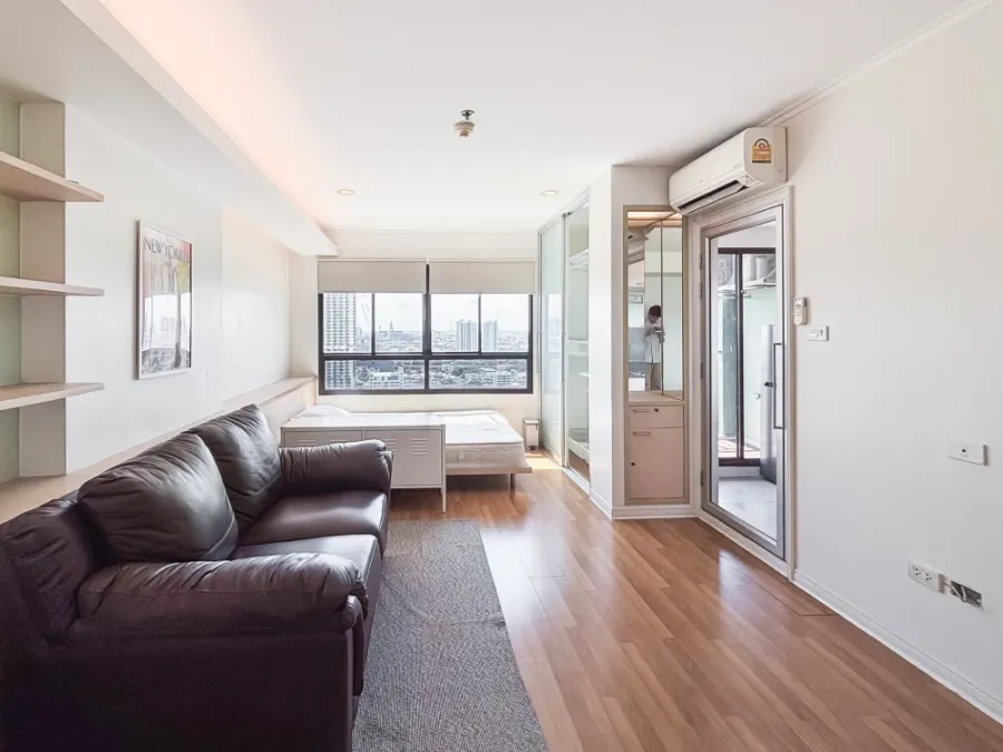 For sale: Lumpini Place Phahonyothin-Saphan Khwai, high floor, ready to move in, fully furnished, reserve now!!