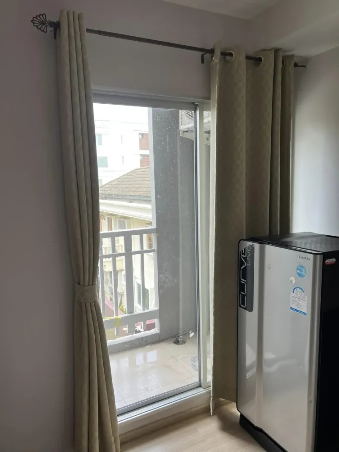 For rent, Plum Condo Ladprao 101, 3rd floor, corner room, giving a very private atmosphere. good price like this You can't reserve it anymore.