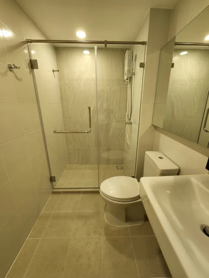 Rent The Origin Phahon - Saphan Mai, Nice Duplex Room Complete electrical appliances, special price, hurry up to reserve